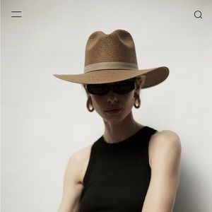 NWT Janessa Leone Adriana Hat Size Small